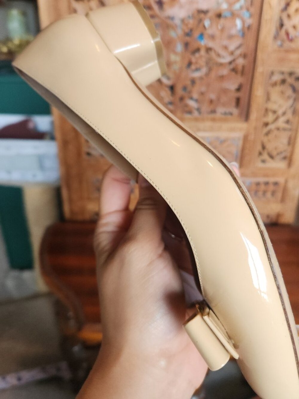 Salvatore Ferragamo Vara Pump in New Bisque (Nude) Leather - Picture 11 of 16